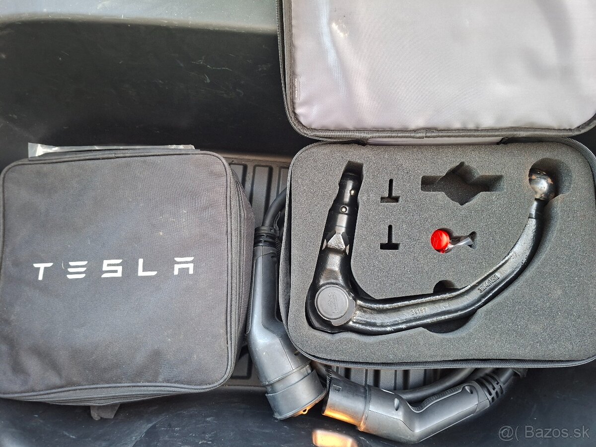 Predám TESLA model 3 dual motor, 12/2021 - 13