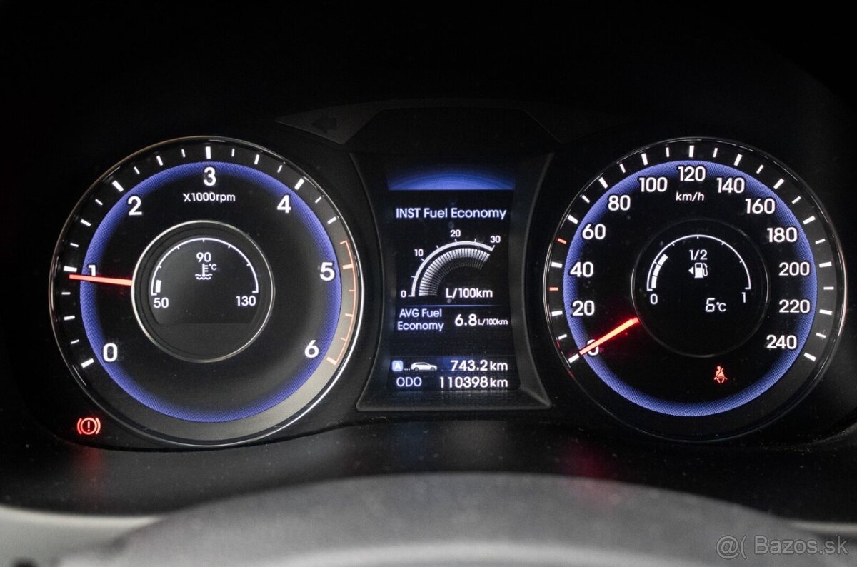 Hyundai i40 CW 1.7 CRDi, 100 kW (2015) - 13