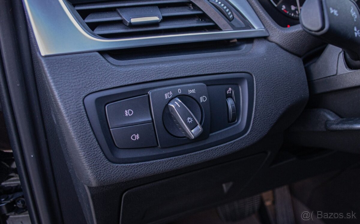 BMW X1 xDrive 25d 170kW automat - 13