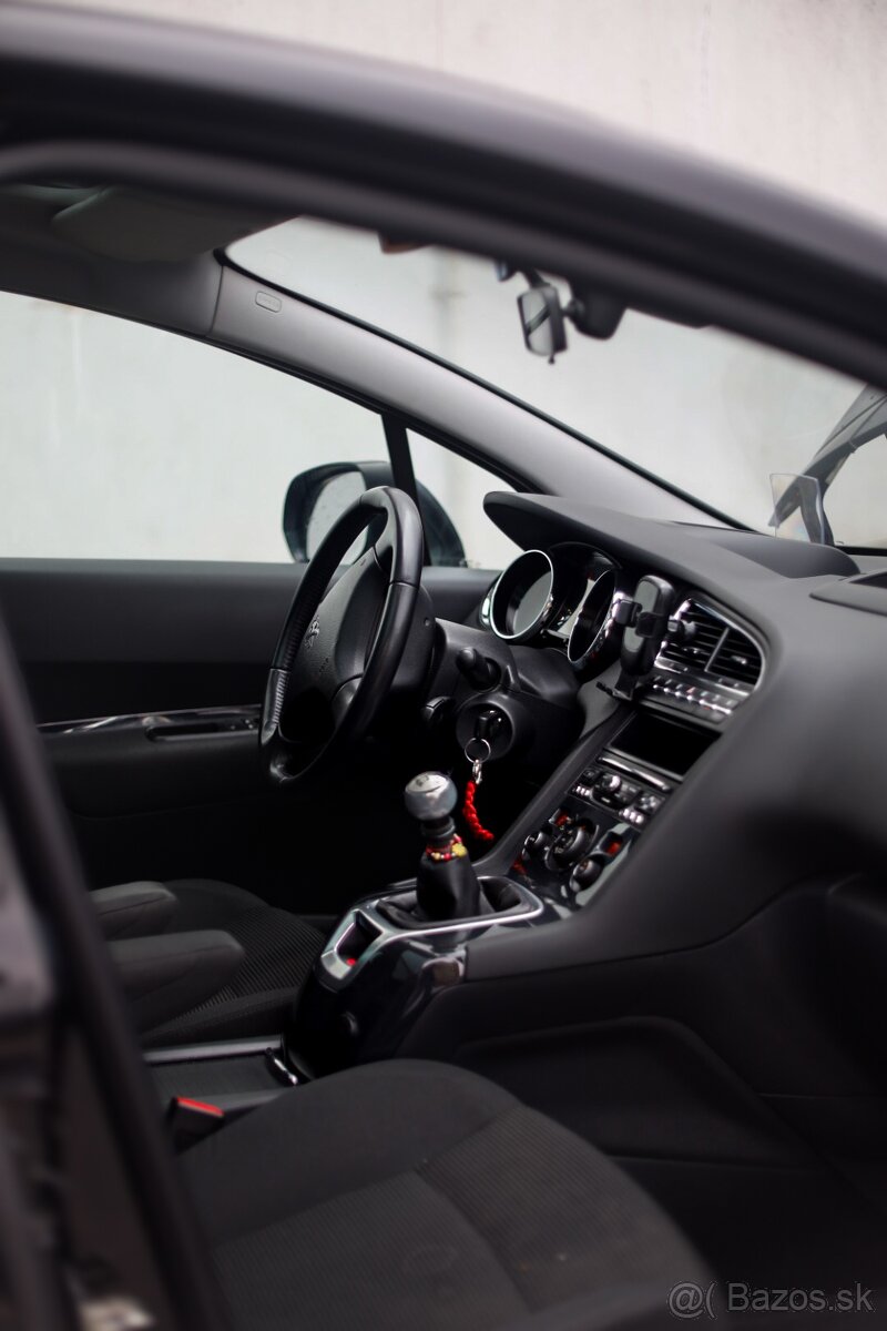 Peugeot 5008 2.0 HDi 150 - 13