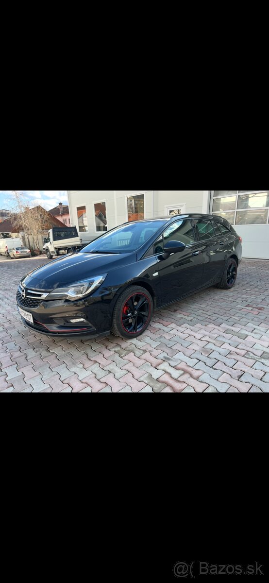 Opel astra sports tourer+ - 13