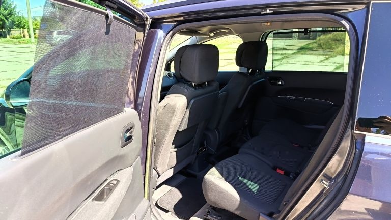 Peugeot 5008 2.0 HDi 110kW - 13