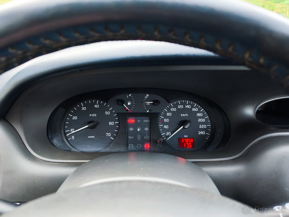 Renault Scenic 1.6 benzin len 37 000 km 1.majiteľ SK auto - 13