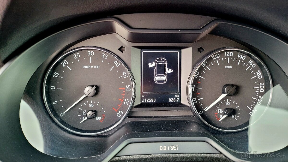 Škoda Octavia Combi 2.0 TDI-110 kw Elegance - 13