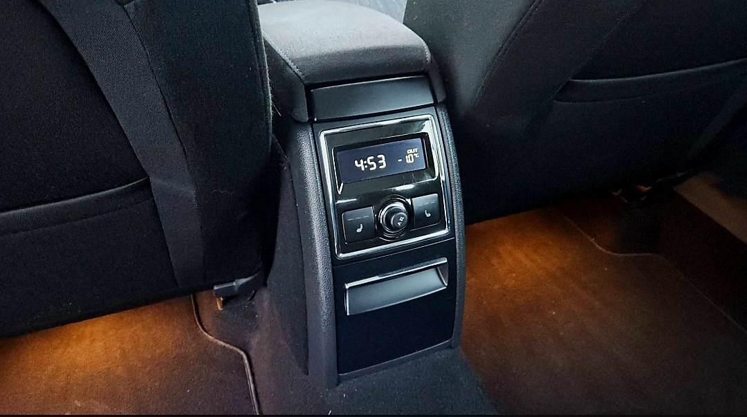 ŠKODA SUPERB COMBI - PREDAJ AJ NA SPLÁTKY - 13