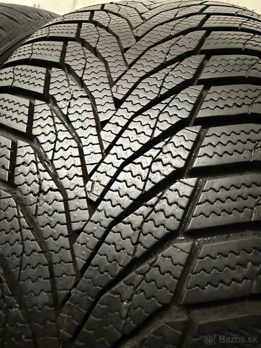 Zimná sada 5x112 R19 , 235/45/19 Mercedes Benz GLA X156 - 13