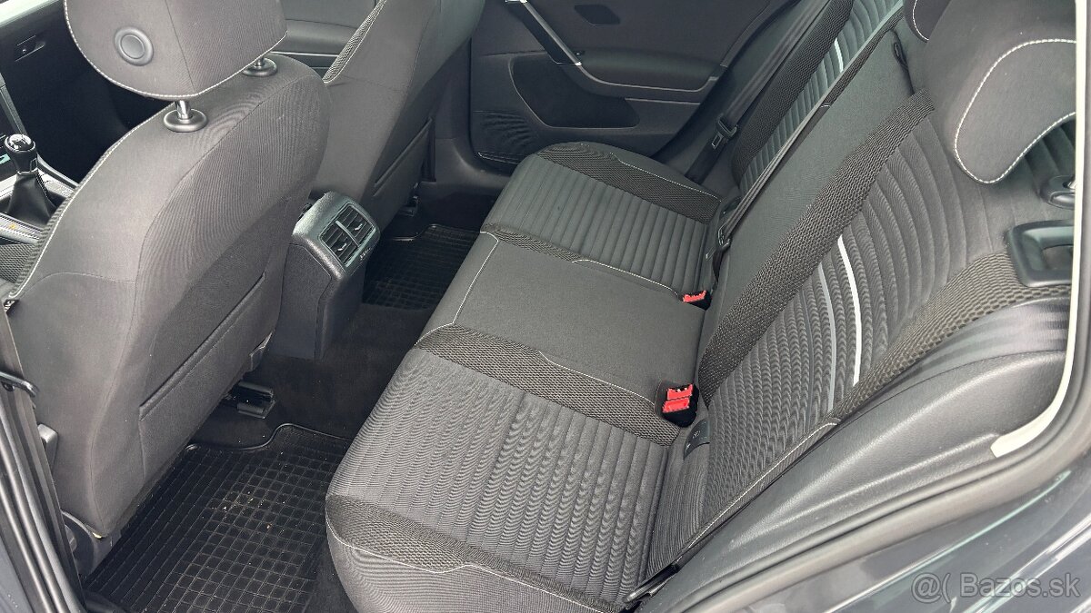 Volkswagen Golf 7 2015 2.0tdi 110kw - 13