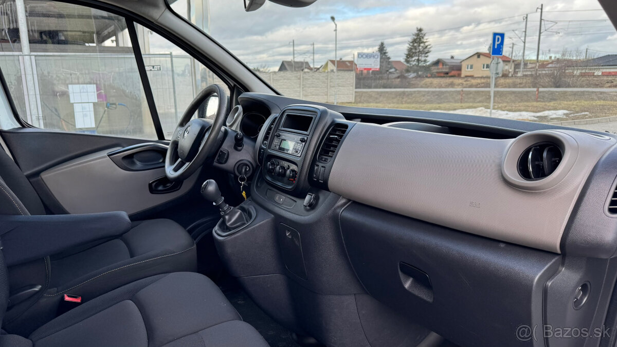 Renault Trafic SpaceClass 1.6 dCi 125 L2H1 - 13