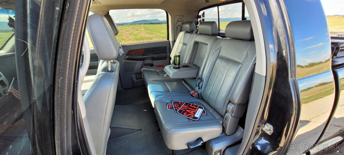 Dodge RAM 2500 MegaCab - 13