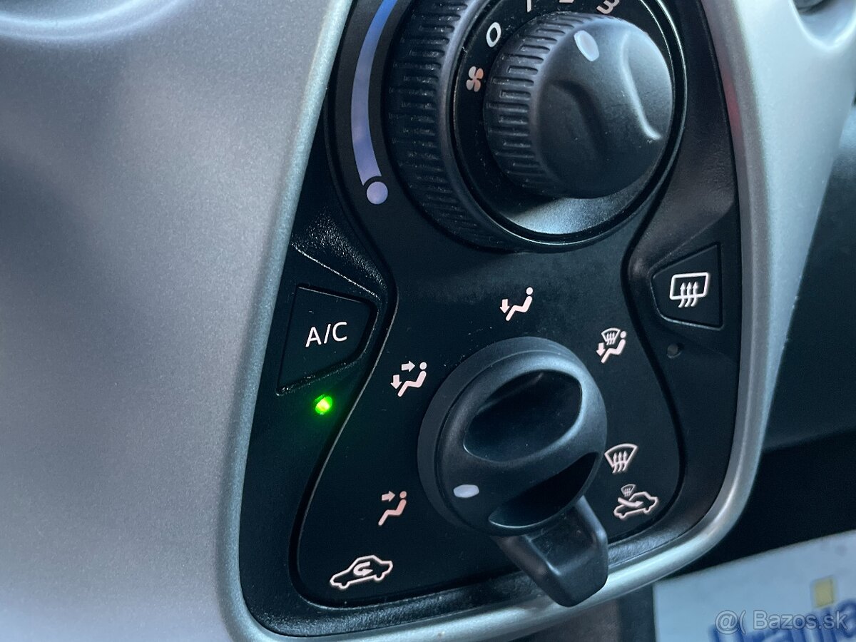 Toyota AYGO 2016 - 13