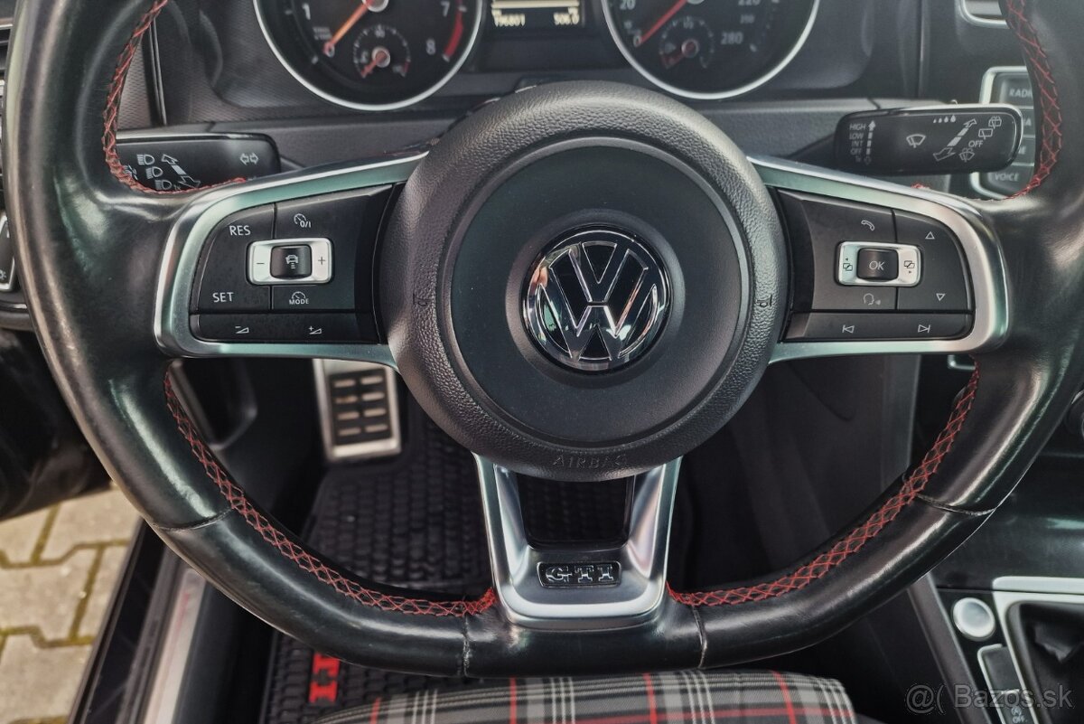 Volkswagen Golf 2.0 TSi BMT GTI Performance - 13