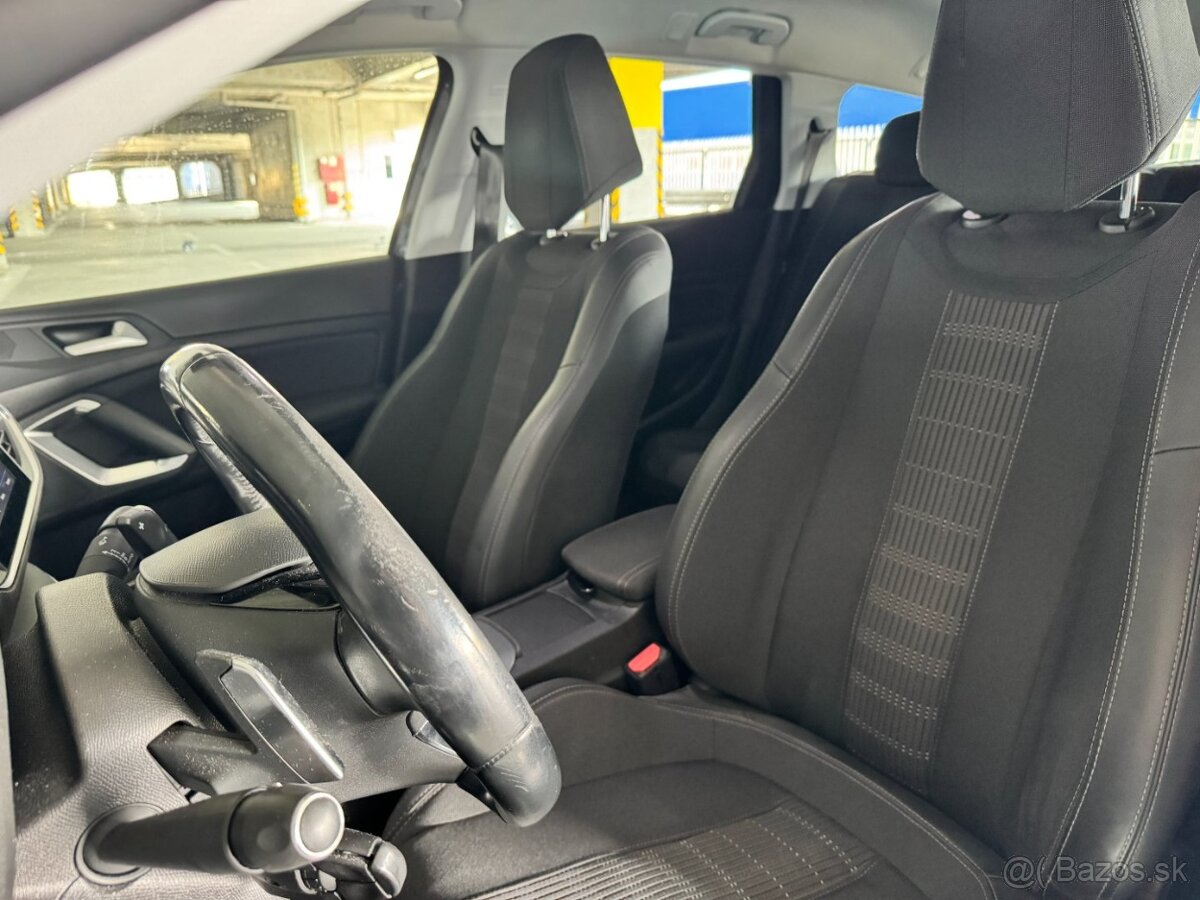 Peugeot 308 SW - 13