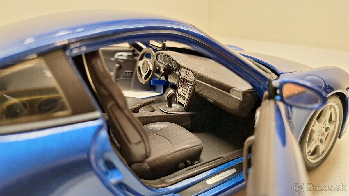 1:18 PORSCHE CARRERA S - 13