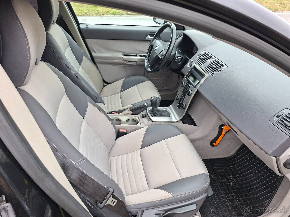 Volvo V50 1.6D - 13