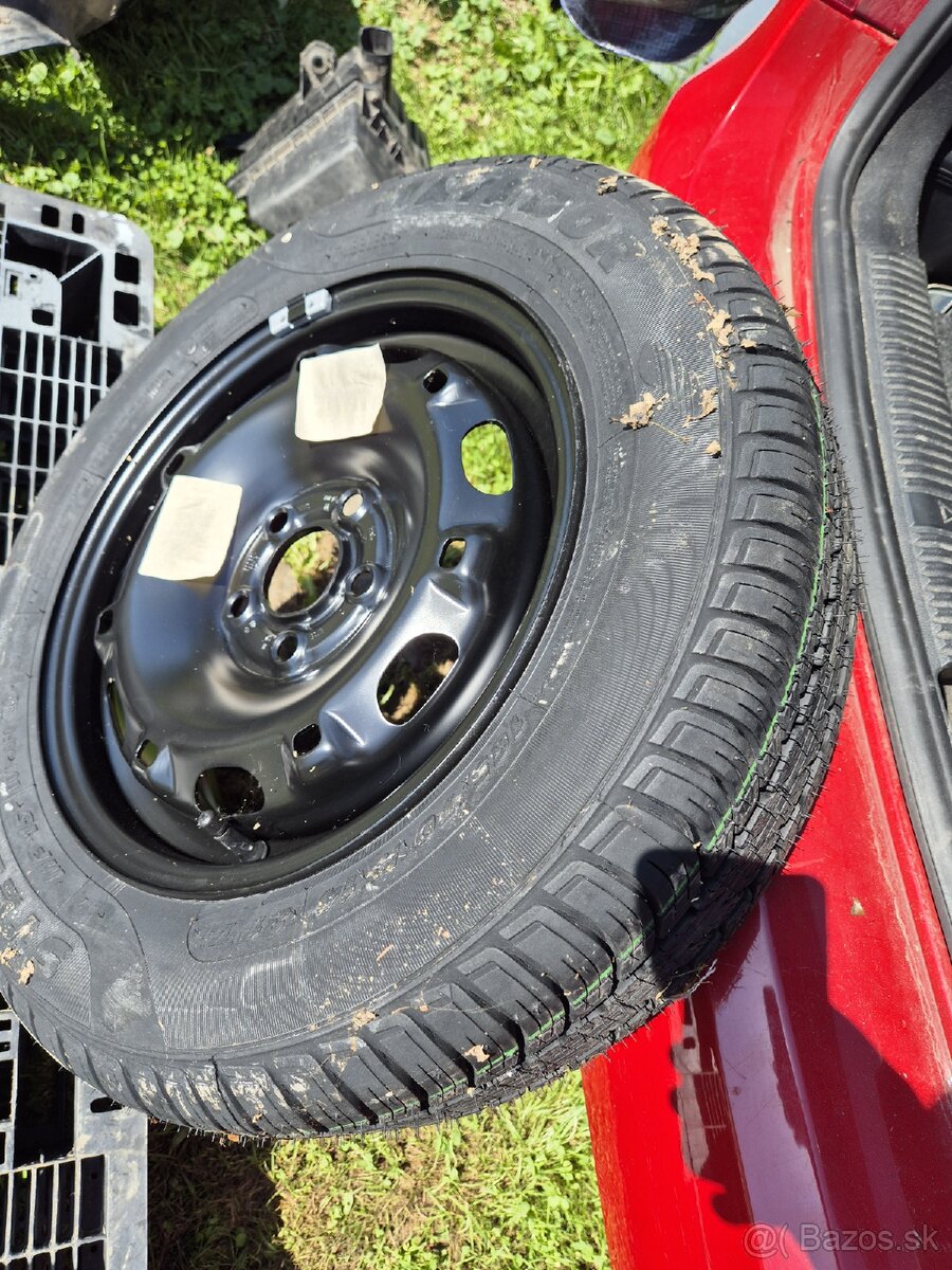 Fabia 2 rozpredám HOLOMOTOR PREDANÝ - 13