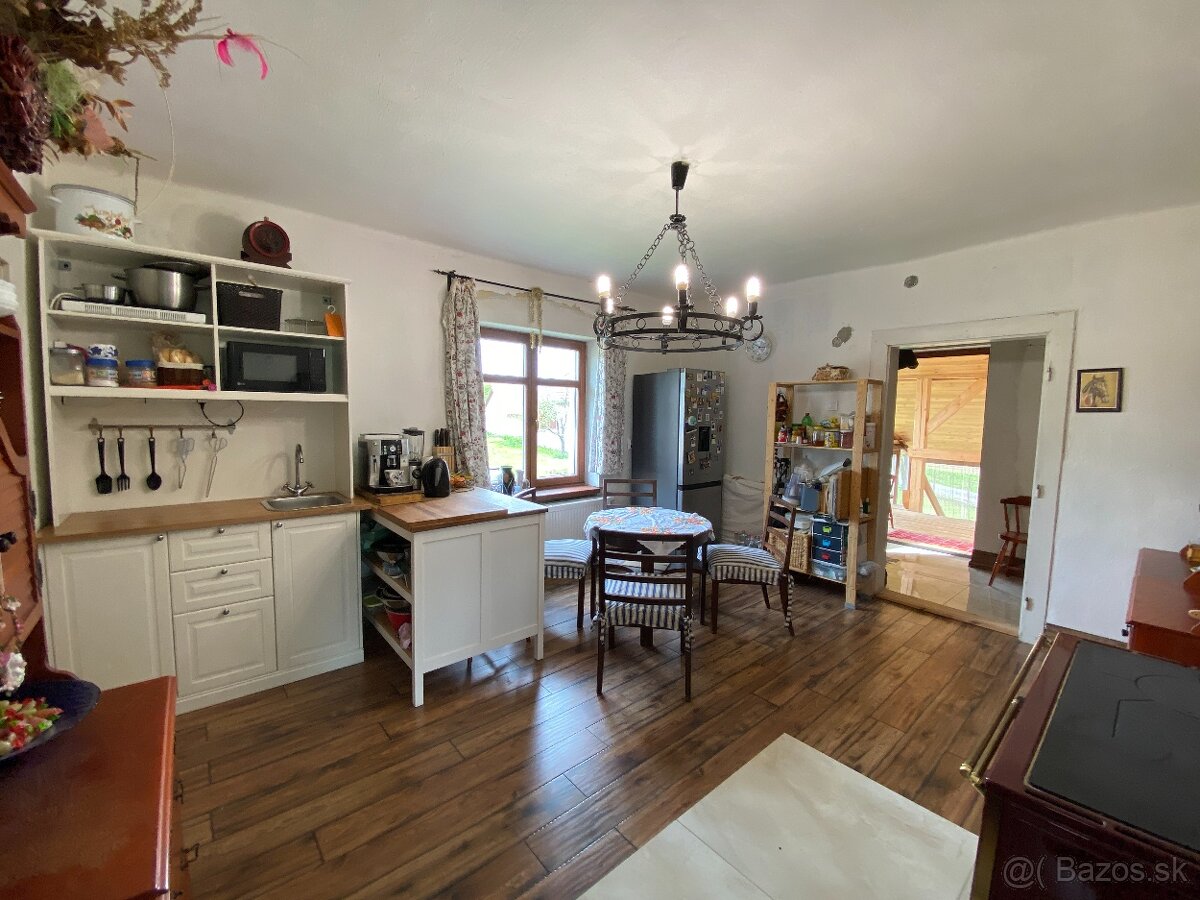 Priestranný rodinný dom s wellness - Večelkov okr. R.Sobota - 13