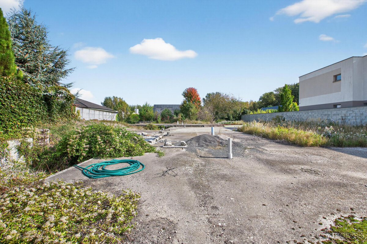 2 stavebné pozemky s ideálnou výmerou v Rusovciach - 13