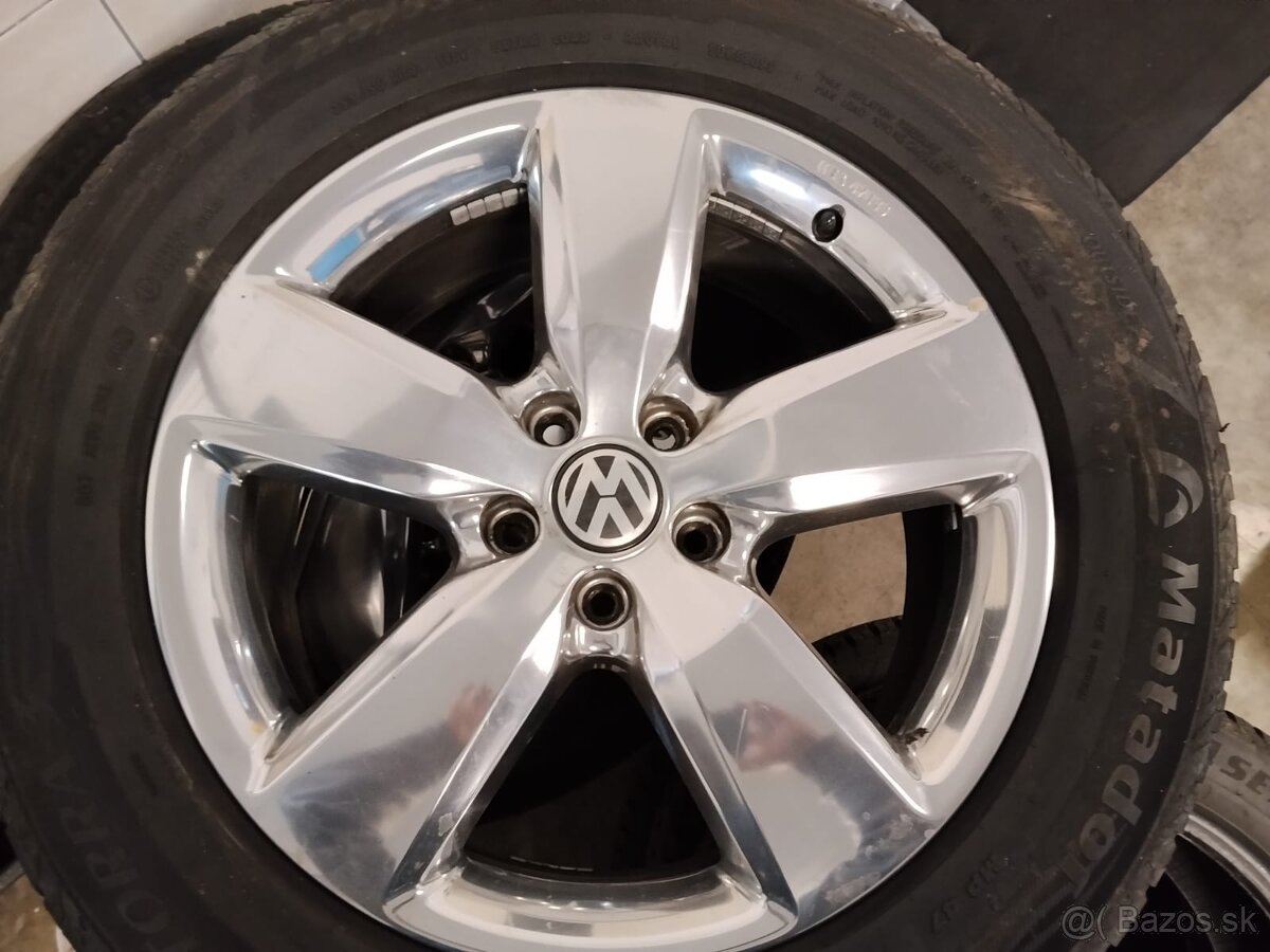 Volkswagen Amarok - 13