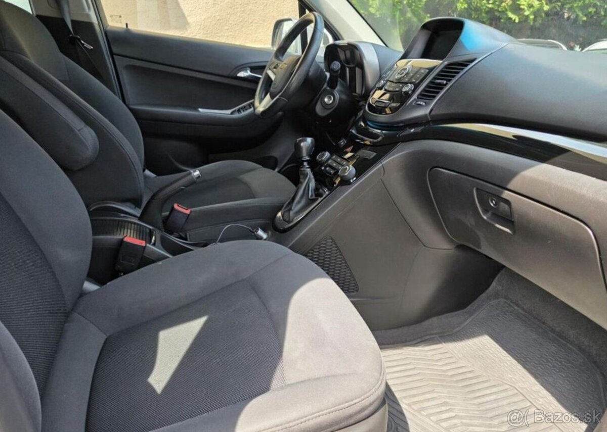 Chevrolet Orlando 1.8- 7-místné-prav. servis - 13