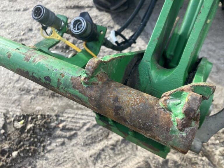 JOHN DEERE 6140R - 13