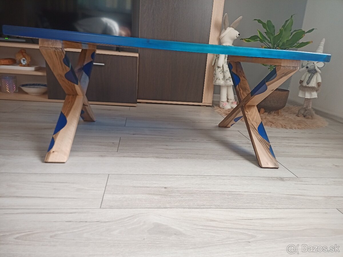 Epoxidový konferenčný stolik - 13