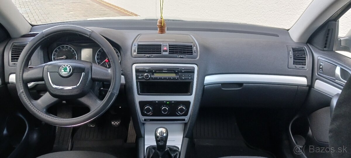 Predám Škoda Octavia II 1.6 TDI 77kW - 13