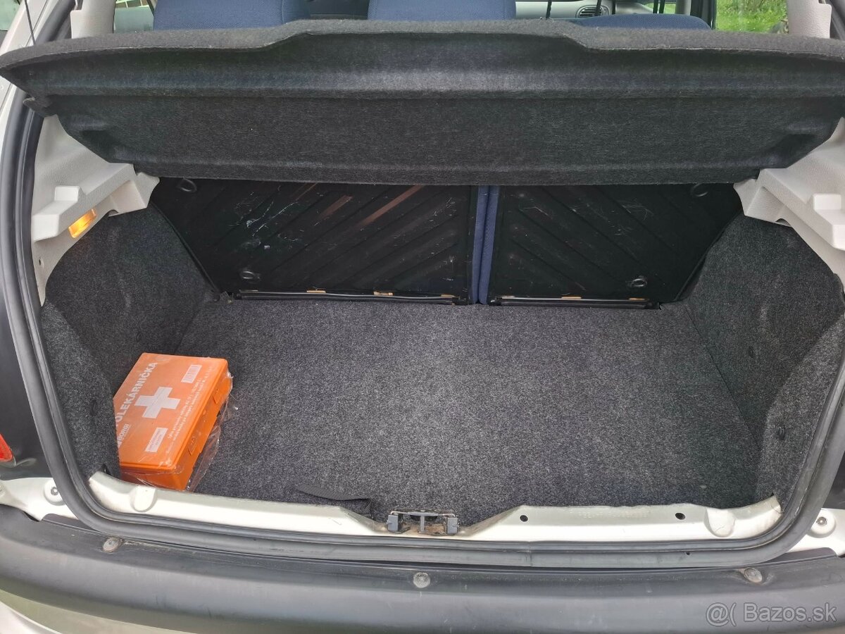 Peugeot 206 - 13
