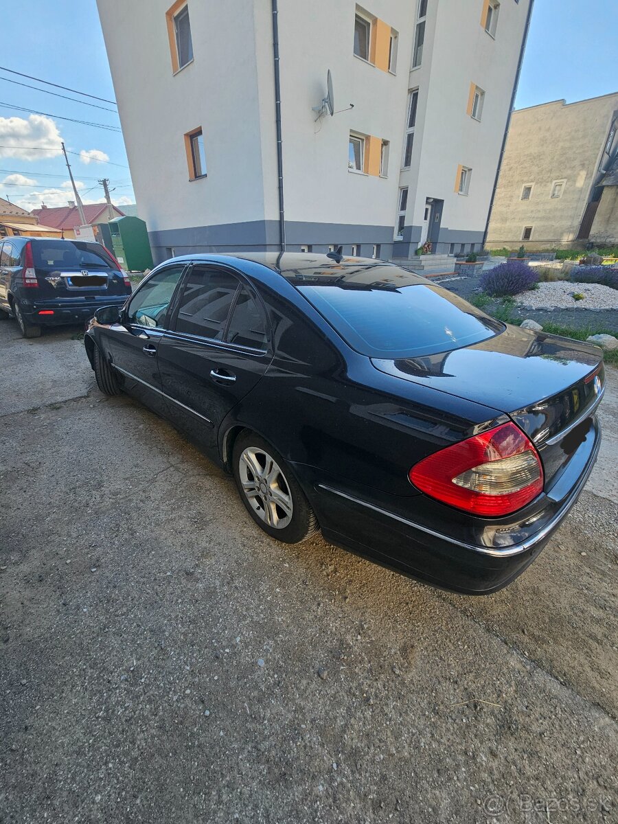 MERCEDES W211,E220CDI,125KW ROK 2008 - 13
