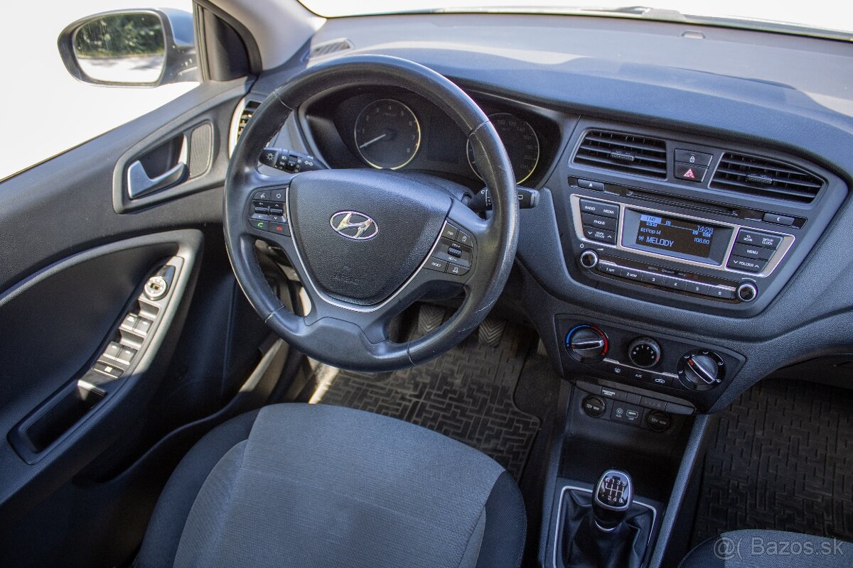 Hyundai i20 1.4i 16V Comfort - 13