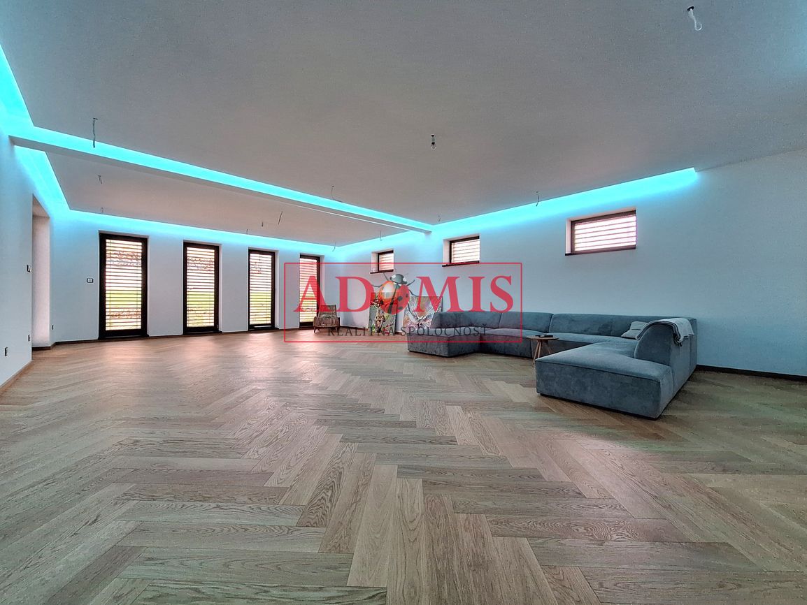 ADOMIS - predáme pekný RD 154m2, 4-5izbový, Durďošík, všetky - 13