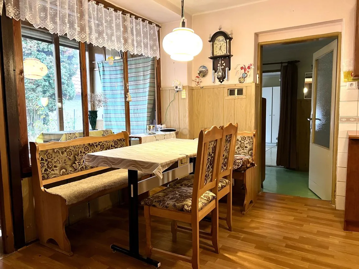 GESTTO | 3,5-IZBOVÝ RODINNÝ DOM S POTENCIÁLOM | 2x GARÁŽ - 13