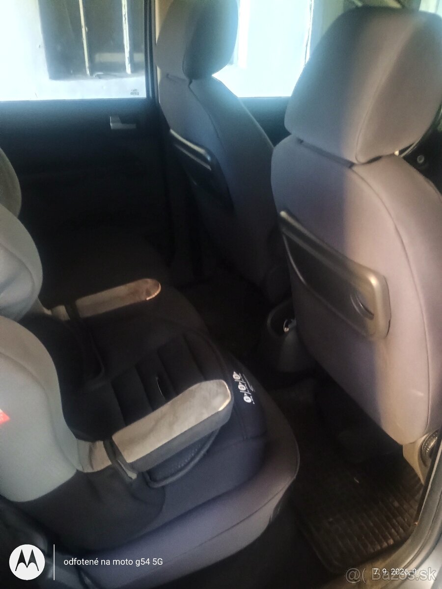 Ford C-MAX treba čítať - 13