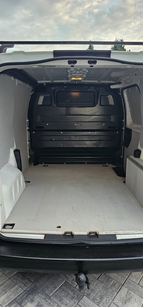 Peugeot Expert HDI L1H1 156tis.km Ťažné-Výhrev-Nosič - 13