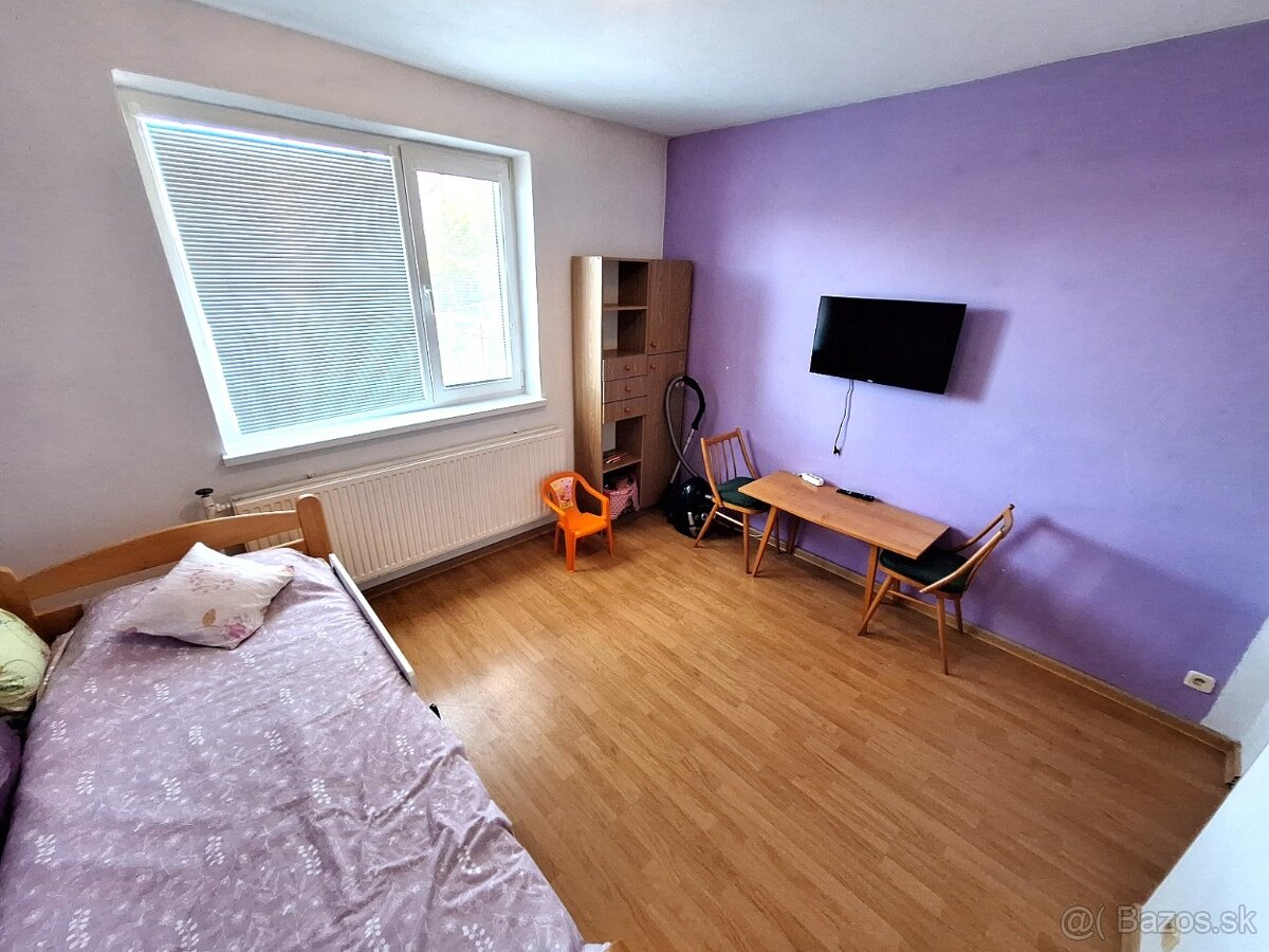 DOM s garážou - Čaňa - 2 bytové jednotky, 6 izb, poz. 500m2 - 13