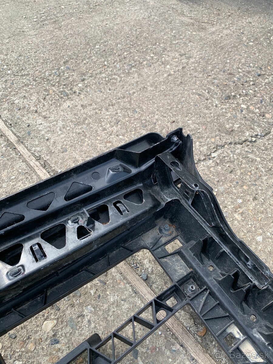 chladicova stena chladicovka vw polo 6r0 - 13