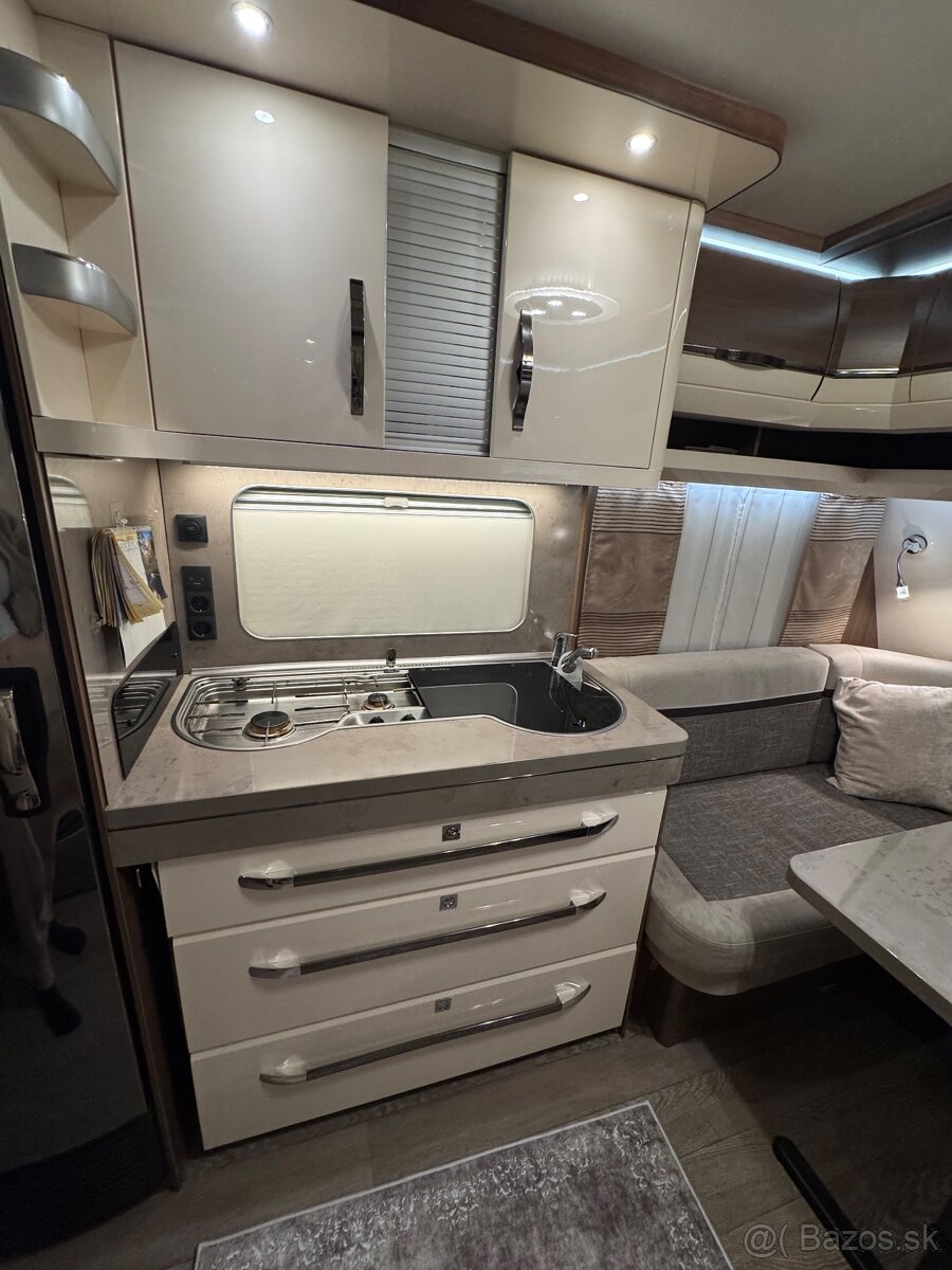 Karavan HOBBY 560 WLU PRESTIGE - 13