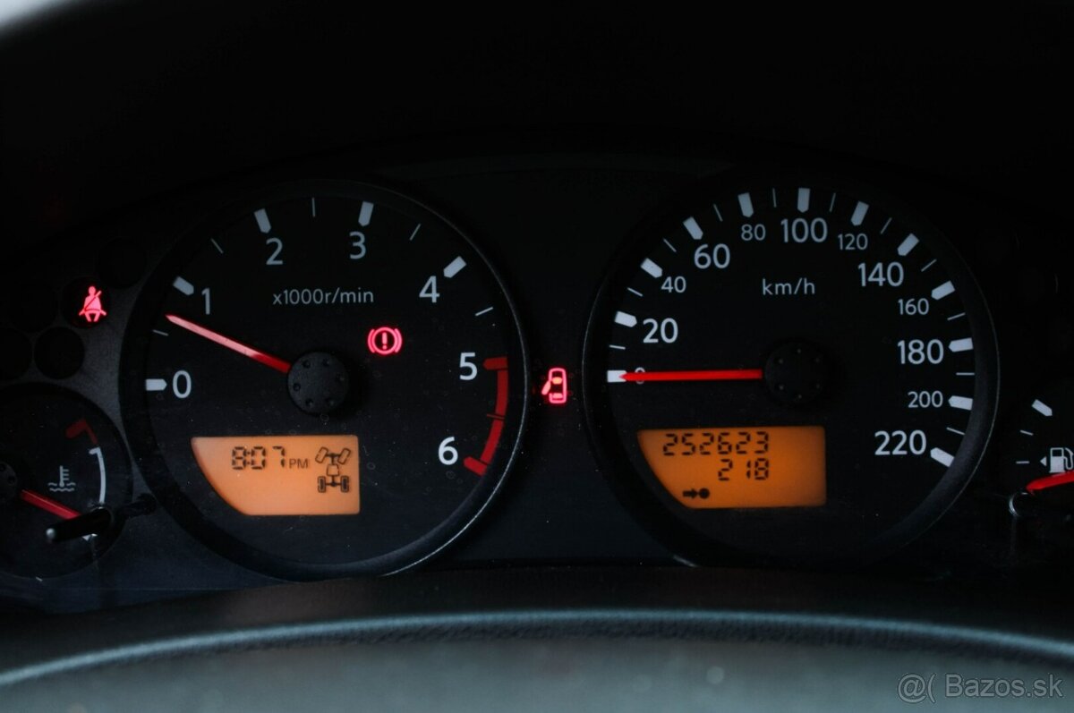 Nissan Navara DoubleCab 2.5D XE - 13