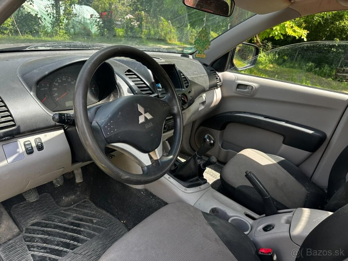 Mitsubishi L200 2.5 DI-D - 13