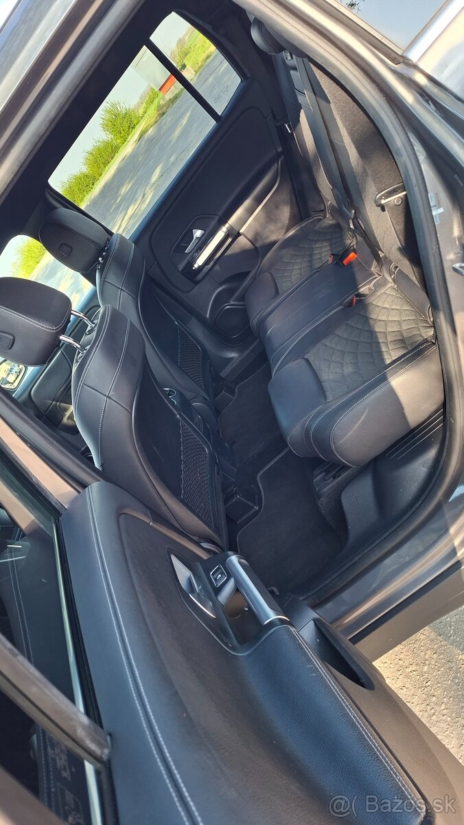 MERCEDES GLB 200d 4MATIC.AUTOMAT - 13