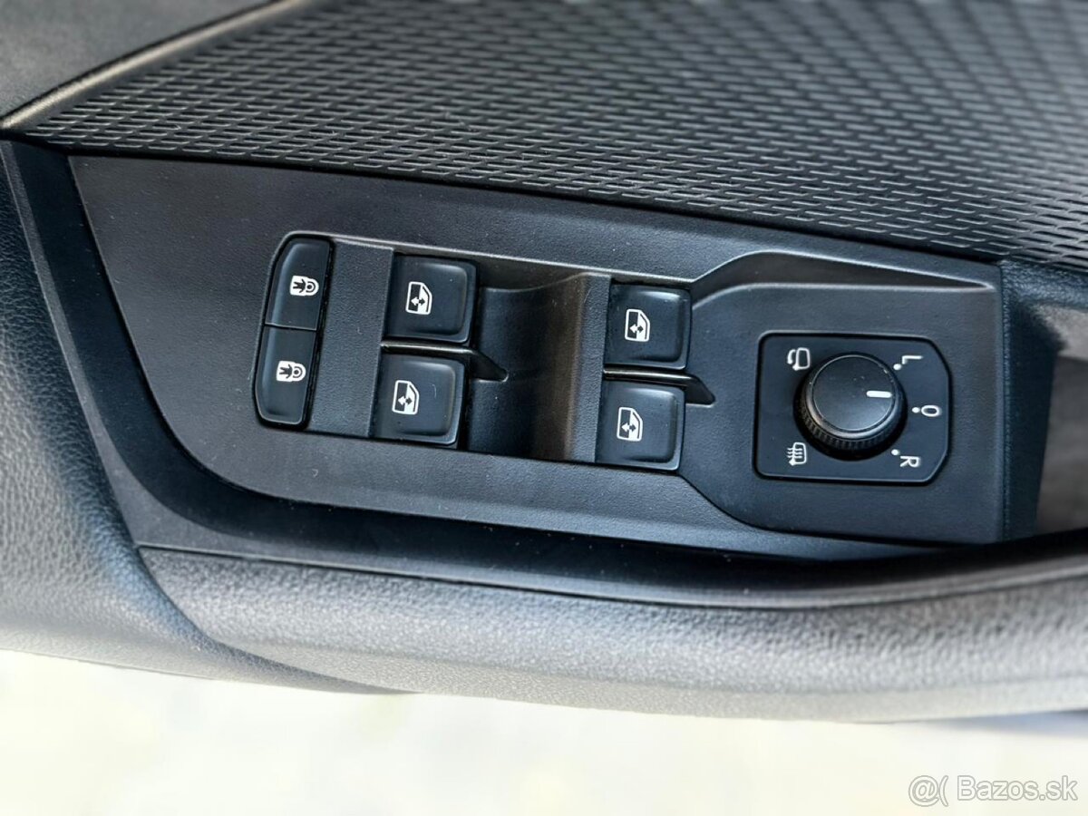 Škoda Octavia Combi RS 2.0 TDI DSG 147kW, 2022 - 13