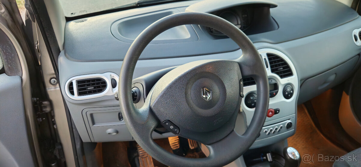 Renault Modus Grand - 13