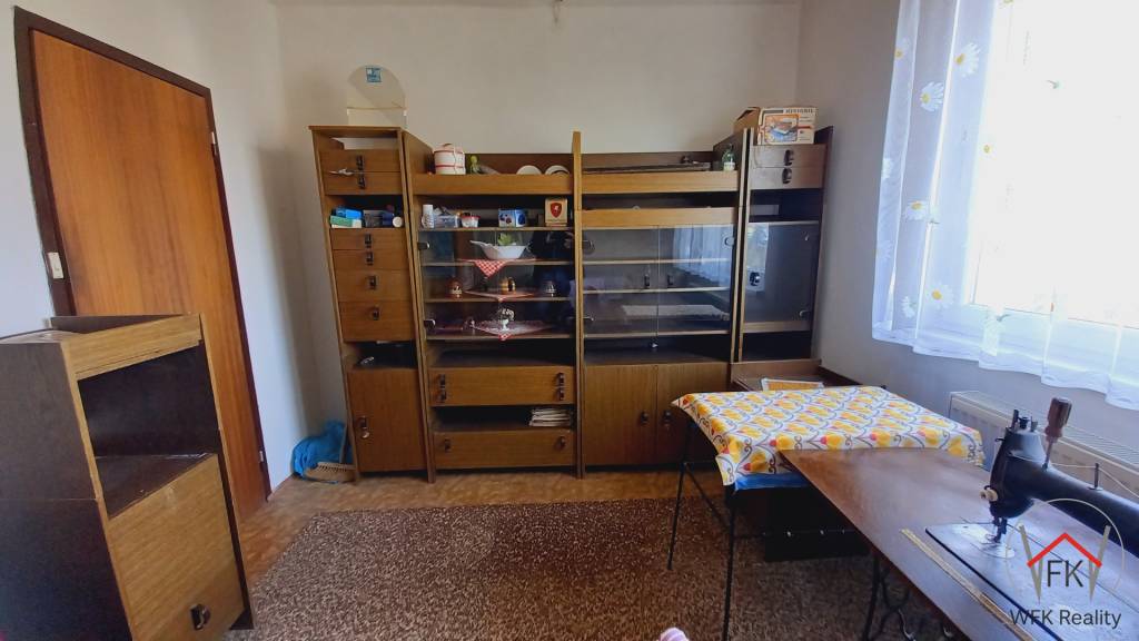 Na predaj 3 izbový byt s vlastným kúrením v Stropkove - 13