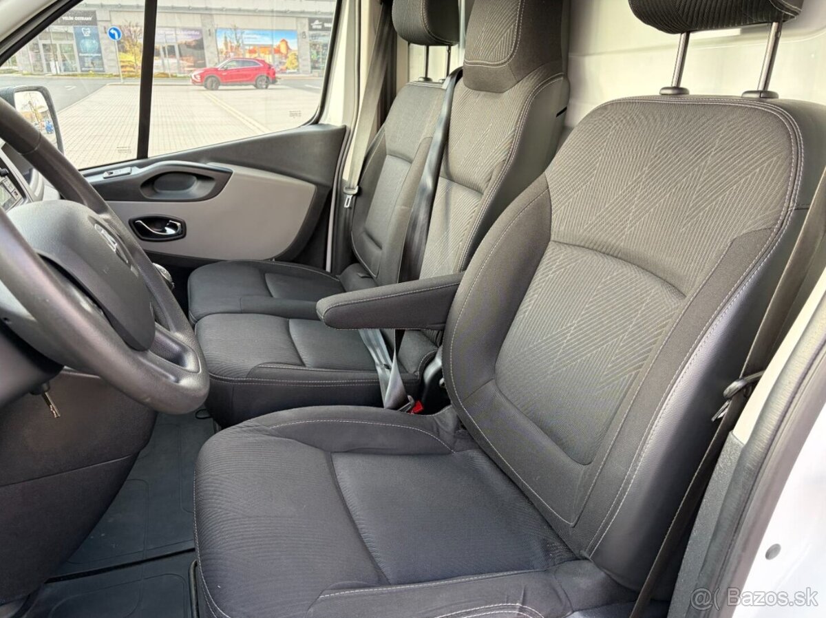 Renault Trafic 1.6 DCi 1.maj. koup. ČR DPH - 13