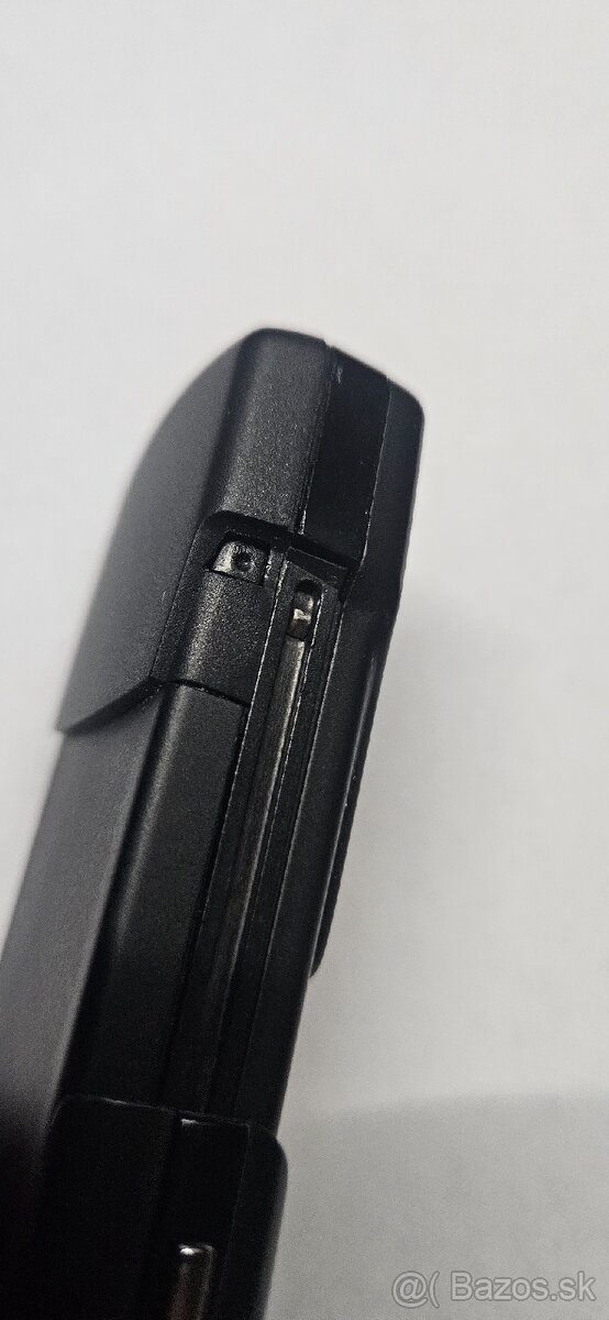 Nokia 8910i - 13