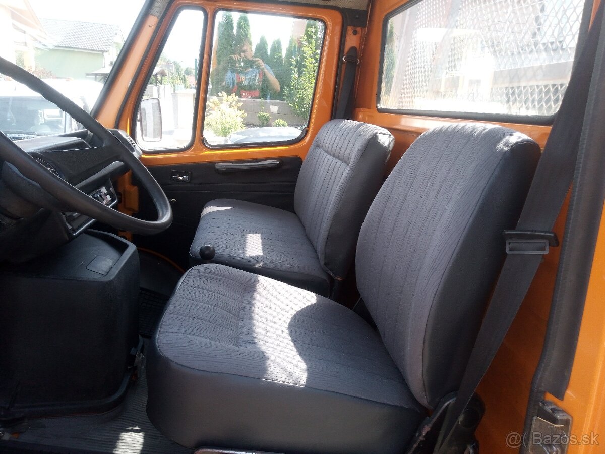 PREDAM MERCEDES 307D VYKLAPAC TOP STAV - 13