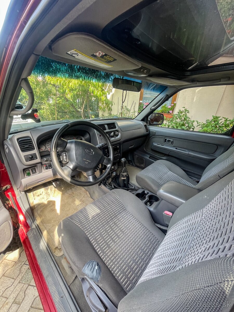 NISSAN XTERRA 3,3benzín V6 - 13