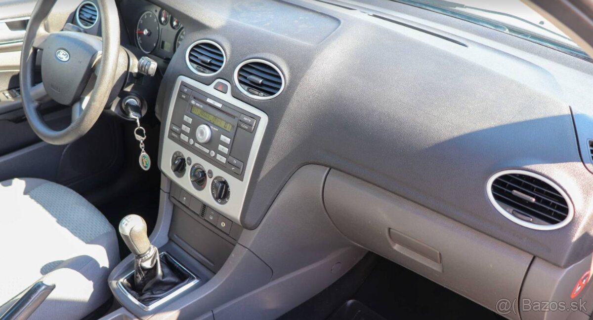 Ford Focus Kombi 1.6 Trend - 13