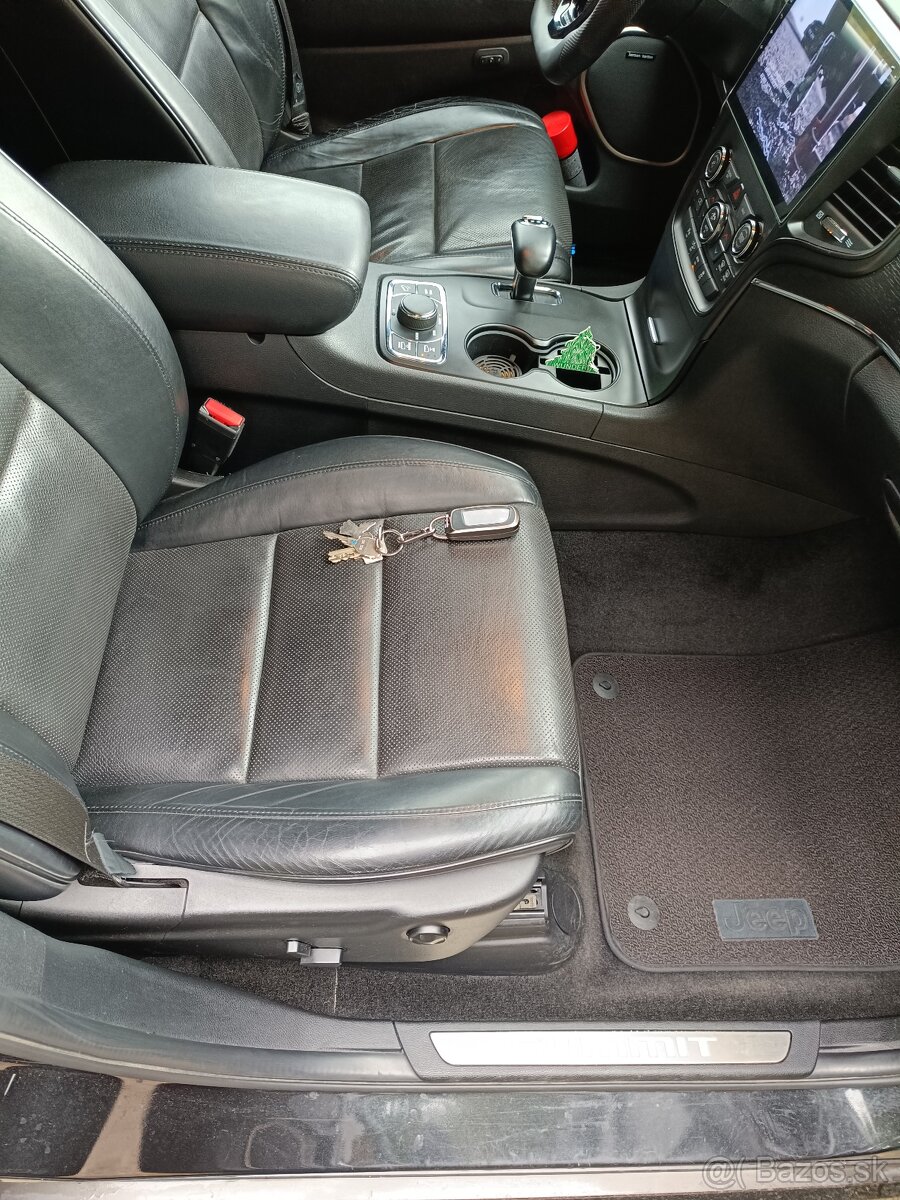 Jeep Grand Cherokee - 13