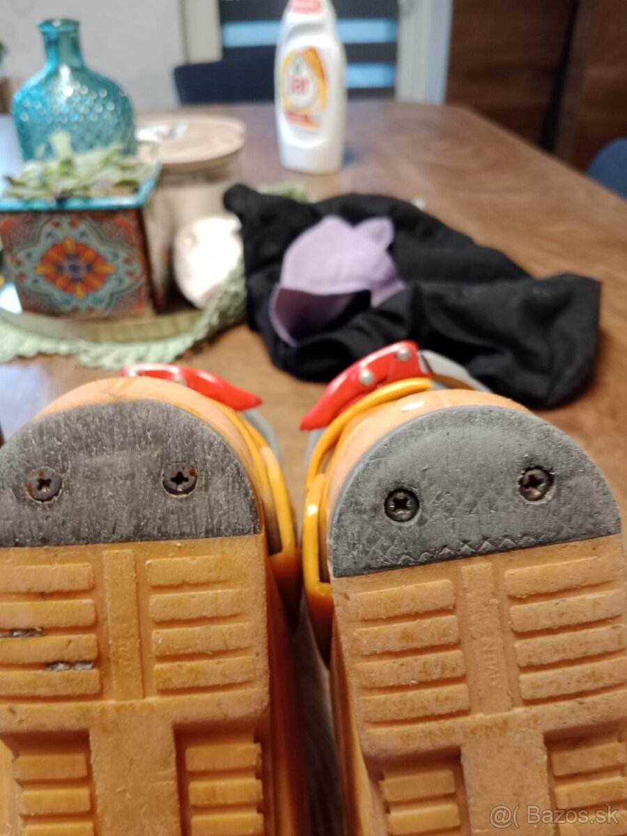 Detské lyže pre začiatočníkov a lyžiarky vo veľkosti 29. - 13