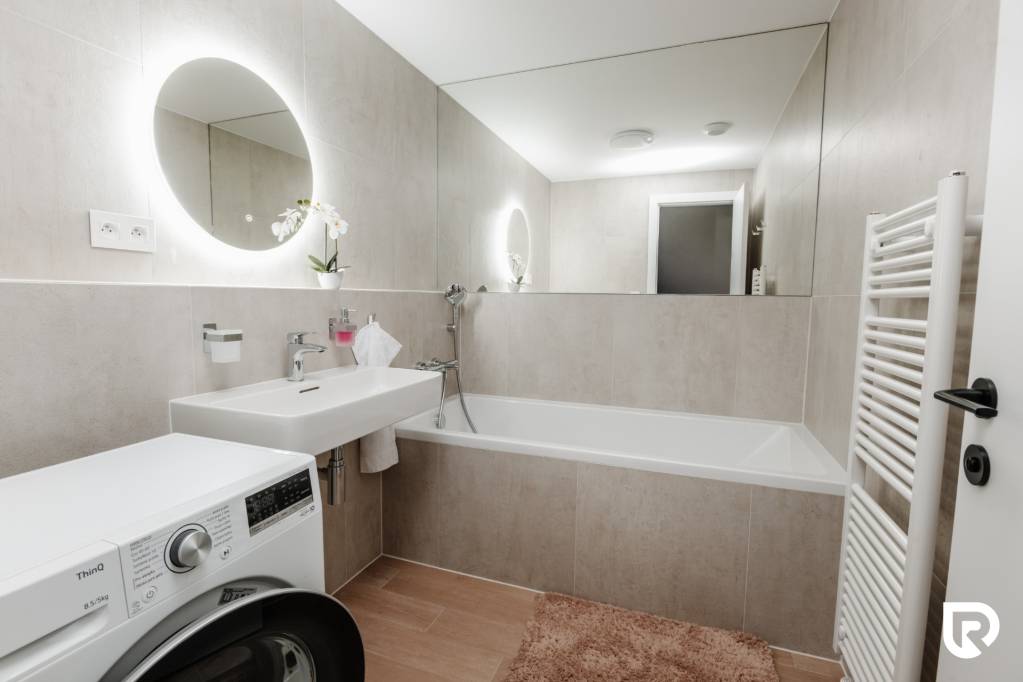 RentHub | E2Tower | 20.poschodie | 2i byt | panoramatický vý - 13